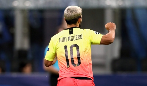 Man City and Argentina legend Sergio Aguero waves farewell 2 Sergio Aguero