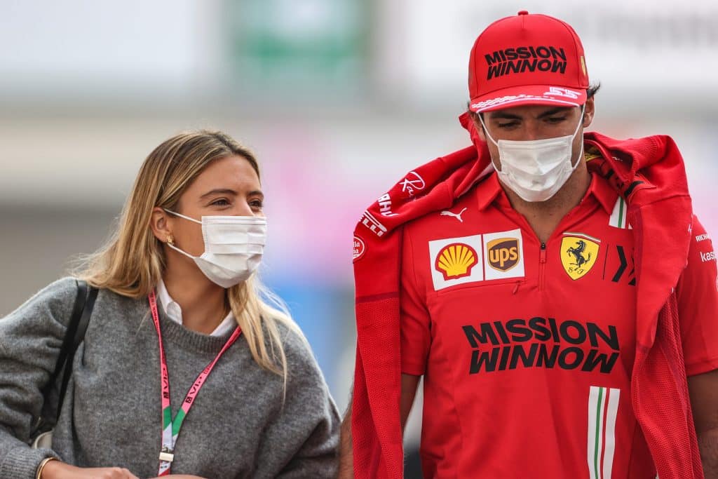 Carlos Sainz Jr. Girlfriend