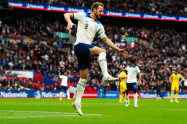 Harry Kane Suggests He’ll Stay in England Amid Transfer Links