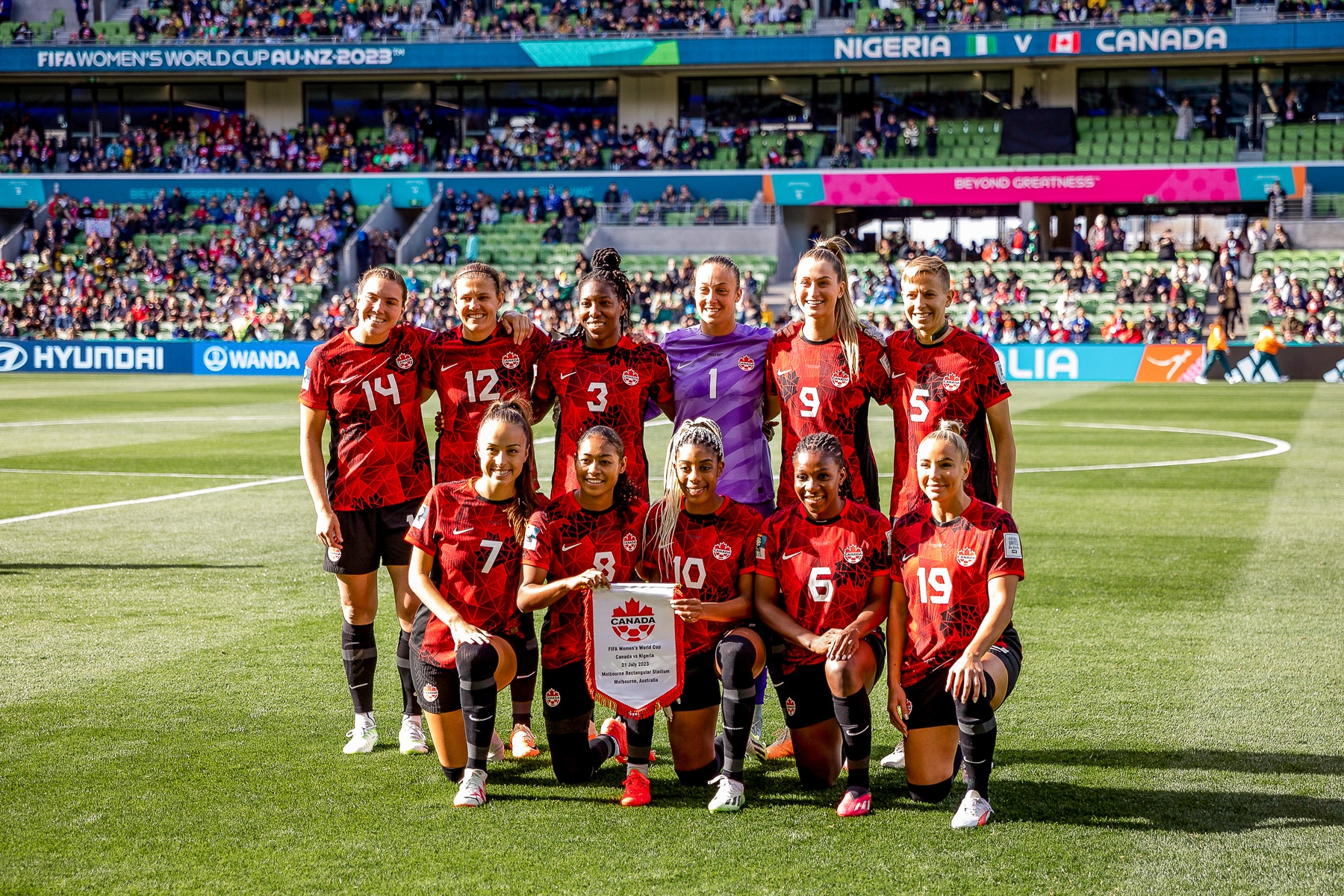Canada vs Ireland lineups