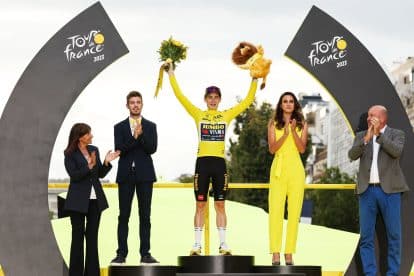 Tour de France Stage 21: Meuus denies Philipsen as Vingegaard takes overall victory