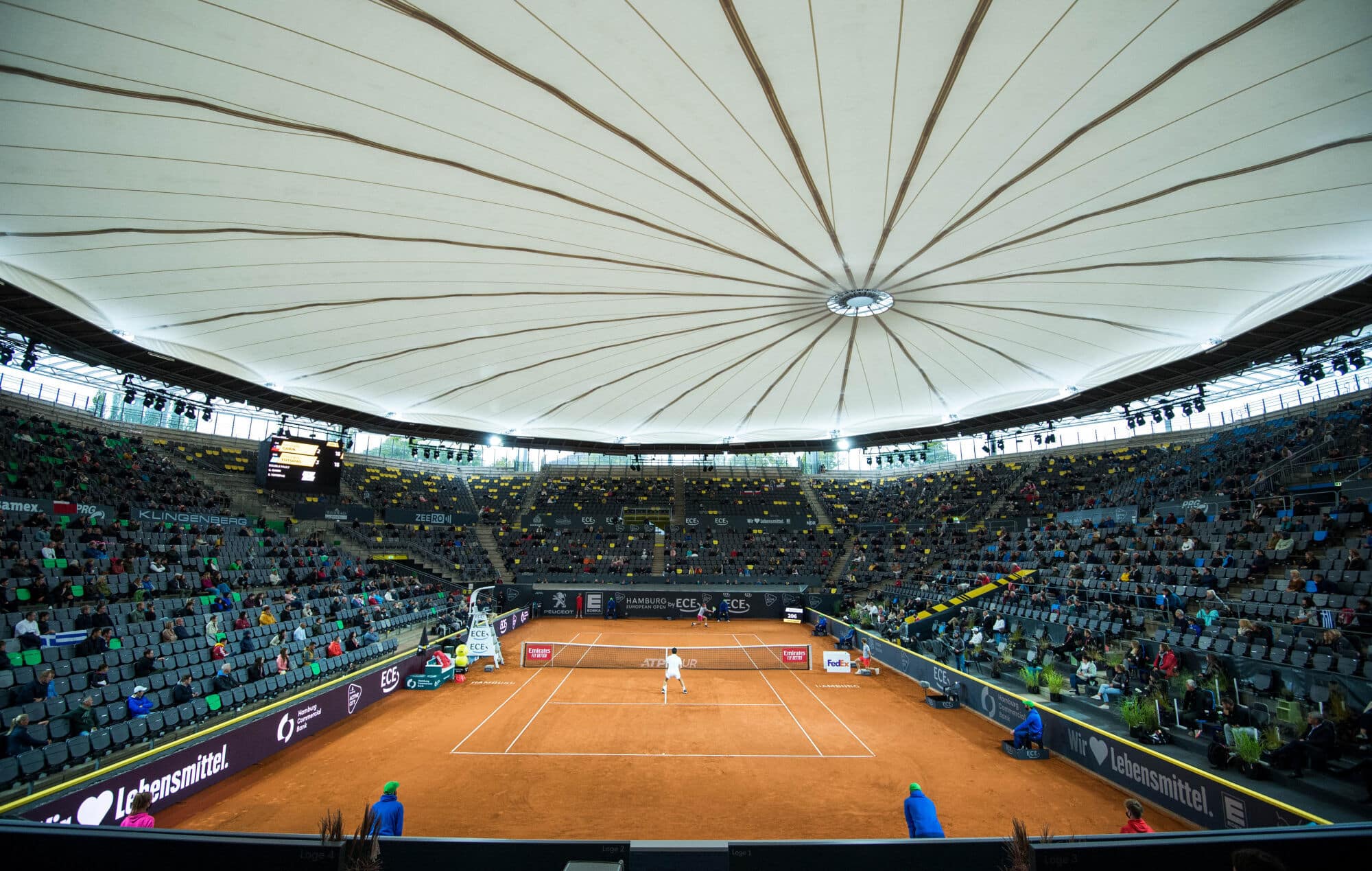 2023 ATP Hamburg Open Predictions – Best Tips for the Men's Event 1 26 September 2020, Hamburg: Tennis: ATP Tour - Hamburg European Open, singles, men, semi-finals in the stadium at Rothenbaum. Garin (Chile) - Tsitsipas (Greece). View into the stadium with closed roof. Photo: Daniel Bockwoldt/dpa By Icon Sport