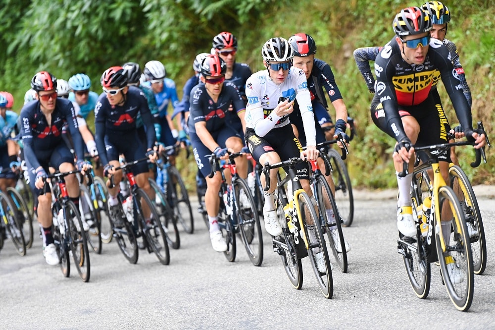 Tour de France Jerseys Explained - What Do They Mean? 5 White Jersey Tour de France