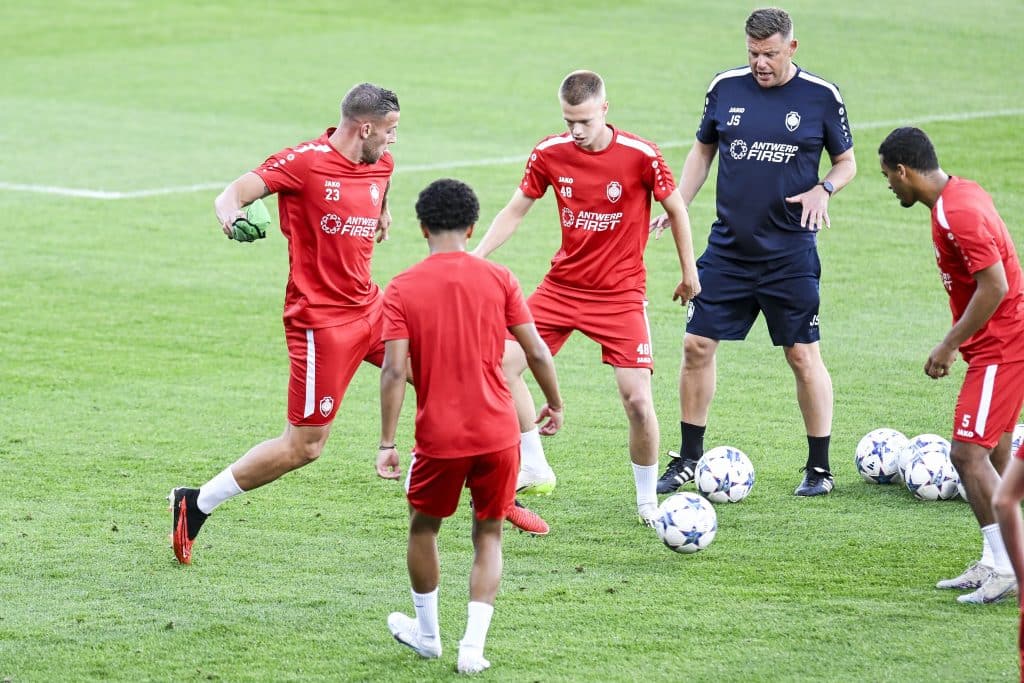 Barcelona vs Royal Antwerp Predicted Lineups: Will Lamine Yamal make UCL debut? 4 ICONSPORT 74382485 1