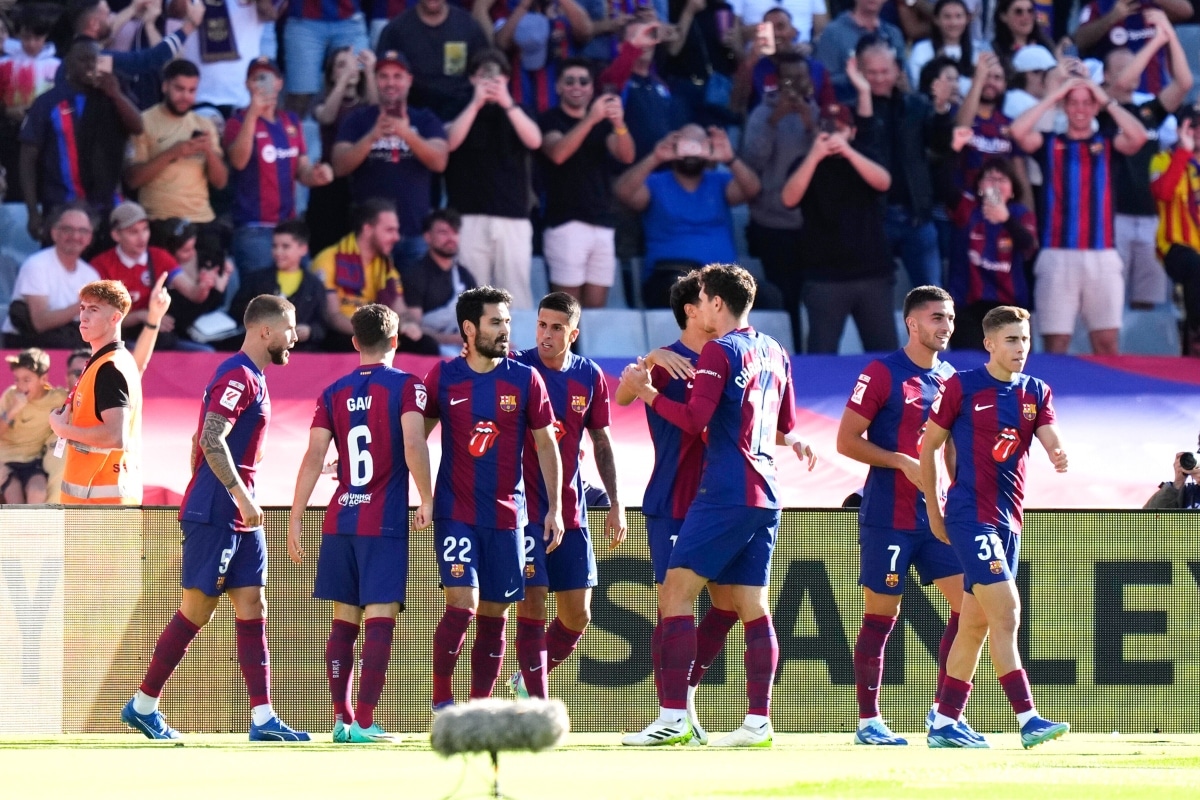 barcelona celebrating