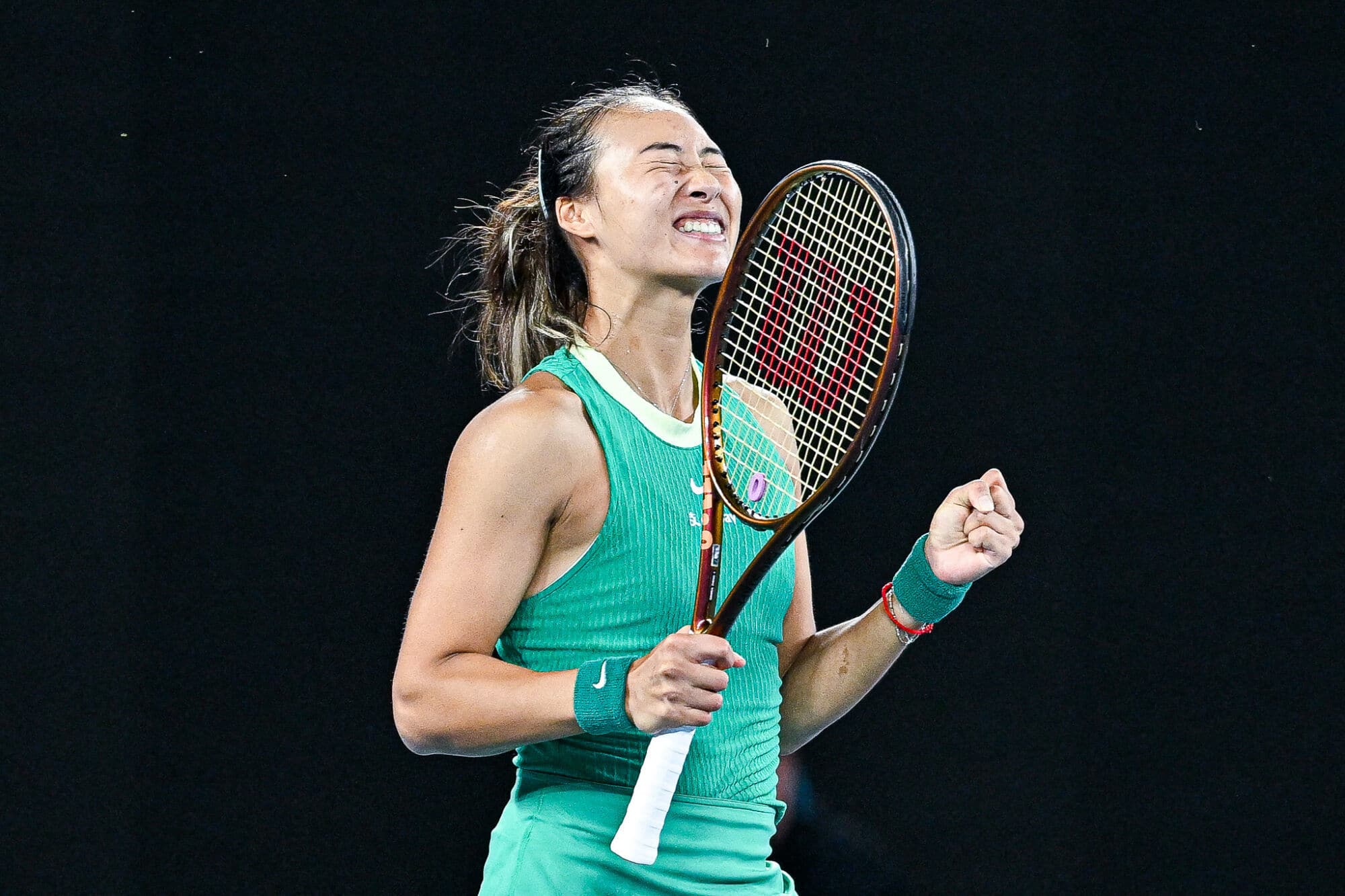 Qinwen Zheng vs Aryna Sabalenka prediction and odds: Australian Open 2024 2 Qinwen Zheng 2
